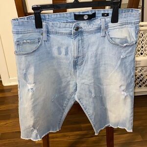 Men’s jean shorts, barely worn